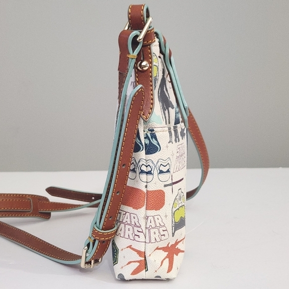 DOONEY & BOURKE STAR WARS THE FORCE AWAKENS LETTER CARRIER CROSSBODY BAG 2015 - Picture 4 of 10